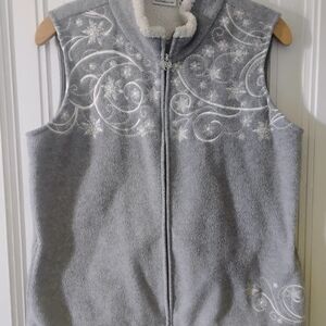 Croft & Barrow Gray Fleece Vest with White Embroidery